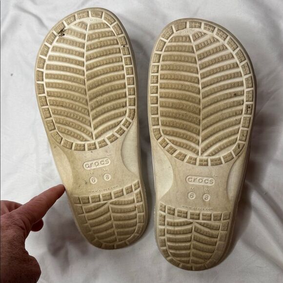 Crocs White/Silver Classic Sandals With Taylor Swift Jibits. Size 8. - Picture 8 of 9